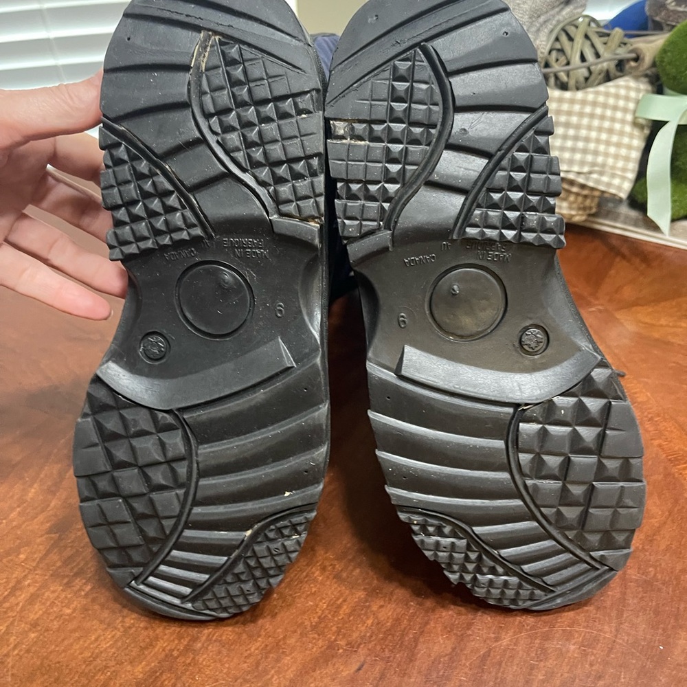 Maple Leaf Canada - Baffin snow winter boots - Picture 9 of 12